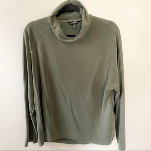 Banana Republic green turtleneck